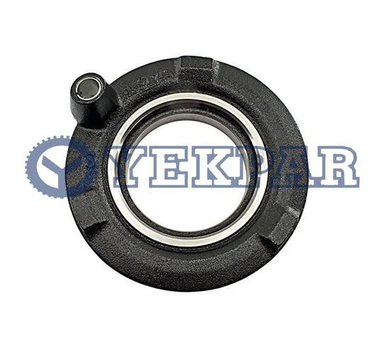 Axle hub spacer ring , rear 